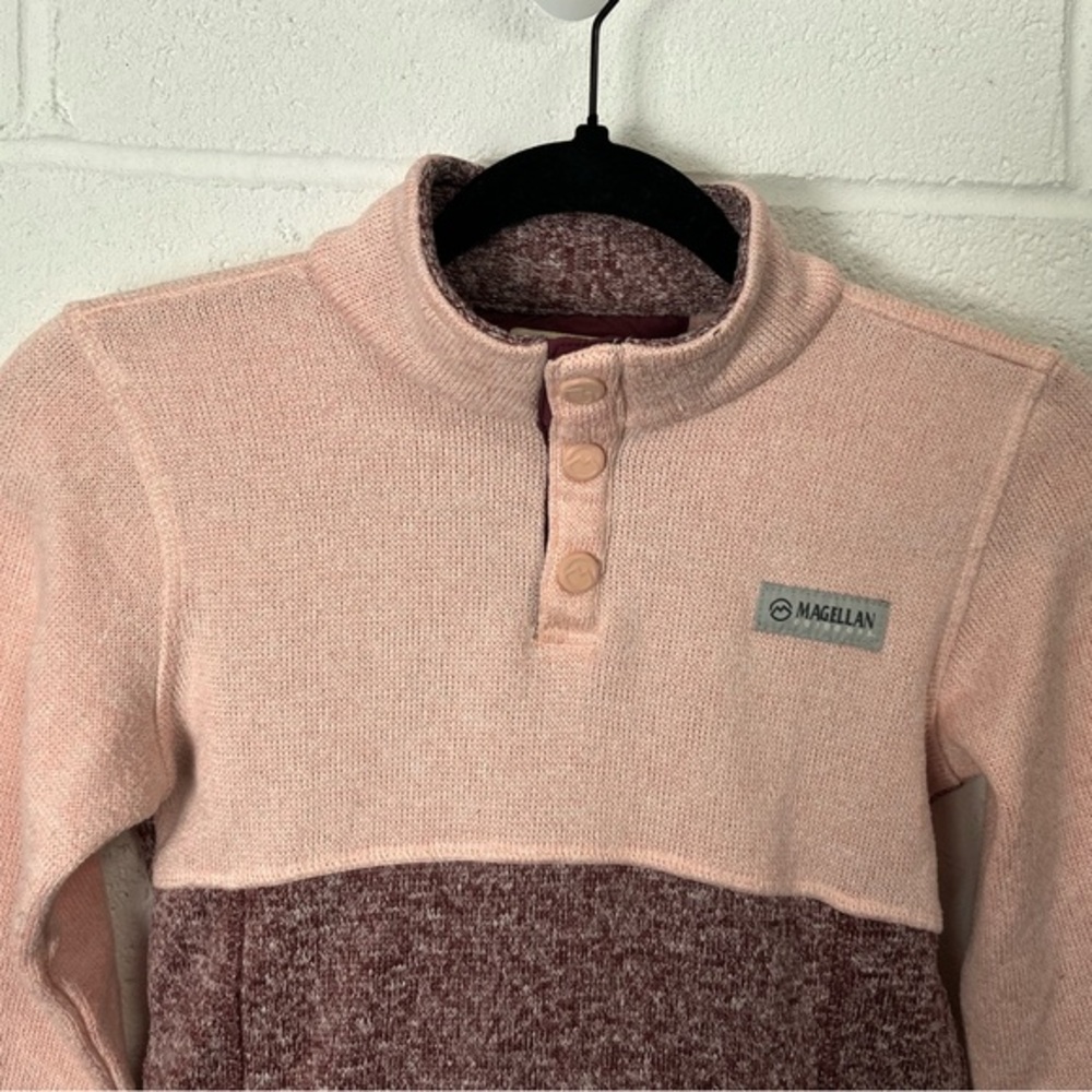 🌻$11 DEAL!🌻 Kids’ Cozy Pink and Burgundy Quarter Snap Sweater Size M